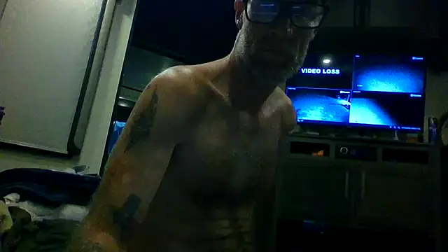 Snapshot of tittycum3636 chatting on 07/14/26, 05:01 tittycum3636 online show from 07/14/26, 05:01