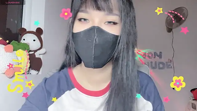 Snapshot of Tieu-May chatting on 07/08/26, 09:03 Tieu-May online show from 07/08/26, 09:03