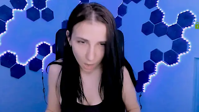 sweetie chloe  online show from 04/03/26, 08:56