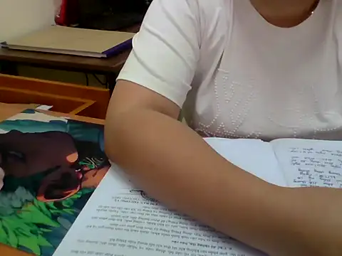 Sarah no land online show from 04/24/26, 03:20