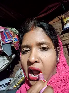 Snapshot of Horny-Rashi chatting on 02/10/26, 03:27 Horny-Rashi online show from 02/10/26, 03:27