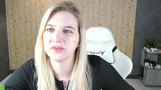 SoftLana online show from 02/06/26, 04:06