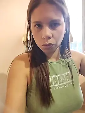 Snapshot of Lara_queenxxx chatting on 01/06/26, 11:25 Lara queenxxx online show from 01/06/26, 11:25