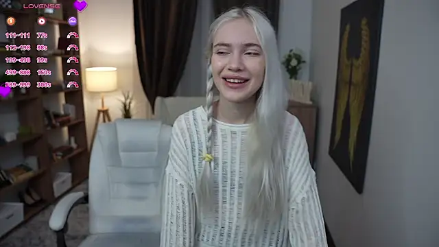 KristalCrowner online show from 03/11/26, 07:20