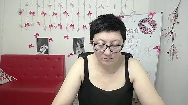 EmilyL0ve online show from 02/23/26, 07:33