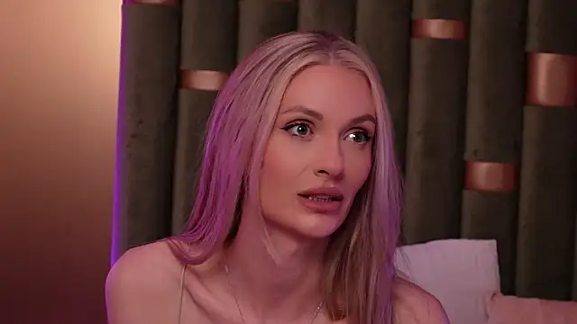 AmeliaAngel online show from 06/11/26, 10:30