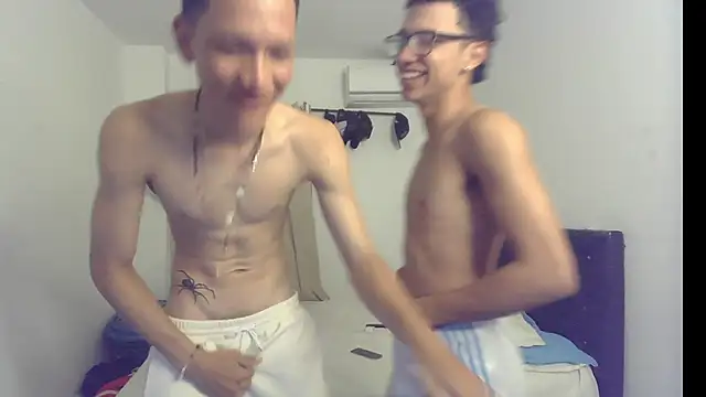 pocket loversxxx online show from 04/25/26, 03:42