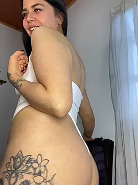 sophyy white online show from 05/18/26, 10:48