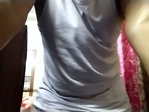 Snapshot of Lucky___05 chatting on 01/06/26, 05:16 Lucky 05 online show from 01/06/26, 05:16