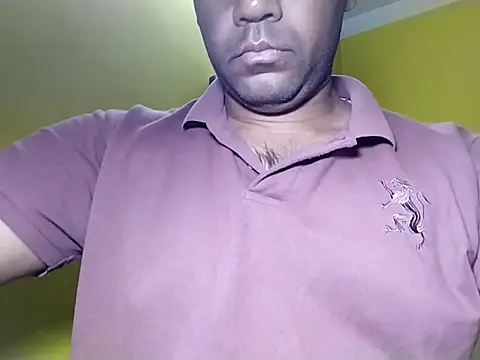 Snapshot of Lucky___05 chatting on 02/21/26, 02:29 Lucky 05 online show from 02/21/26, 02:29