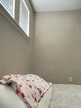 Angeliccreamyrican online show from 02/12/26, 08:04