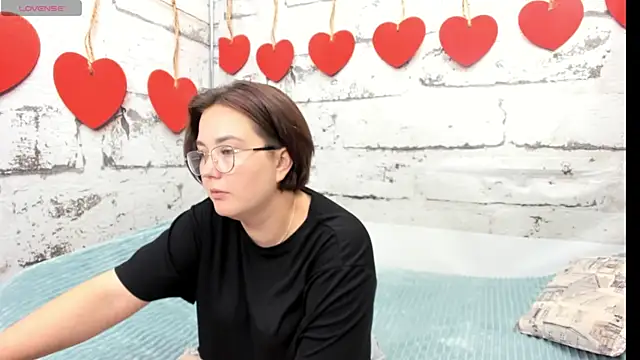 Sweetie Rozzy online show from 06/08/26, 01:20