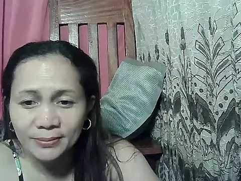 prettymomma24xx online show from 04/14/26, 03:51