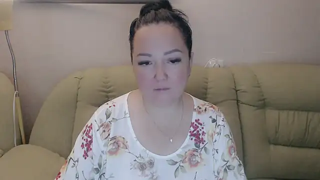 infinity loveliness online show from 09/25/25, 04:05