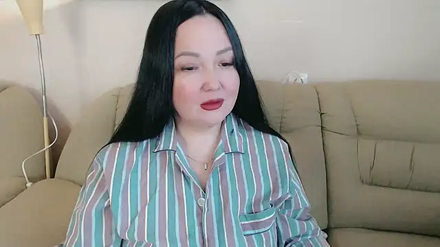 Snapshot of infinity_loveliness chatting on 11/17/25, 08:53 infinity loveliness online show from 11/17/25, 08:53