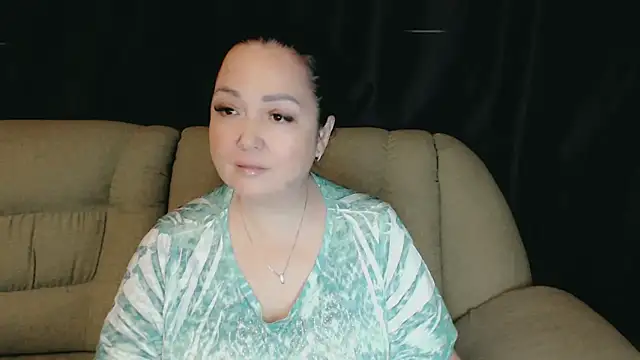 Snapshot of infinity_loveliness chatting on 12/04/25, 01:42 infinity loveliness online show from 12/04/25, 01:42