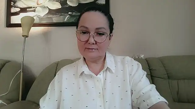 infinity loveliness online show from 05/18/26, 05:35