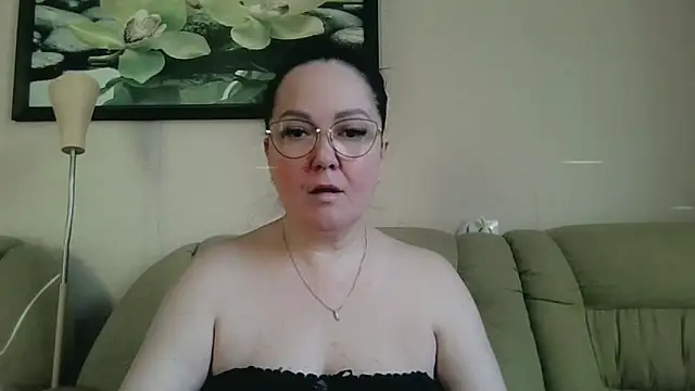 infinity loveliness online show from 05/19/26, 05:36