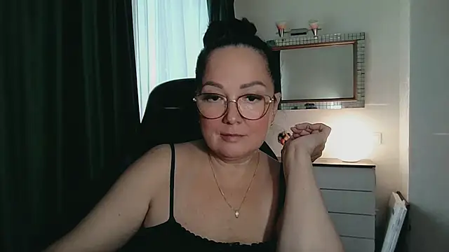 Snapshot of infinity_loveliness chatting on 07/20/26, 10:39 infinity loveliness online show from 07/20/26, 10:39