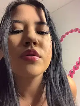 DulcePiink online show from 03/30/26, 08:10