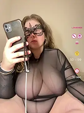 cherrylust12 online show from 05/07/26, 11:21