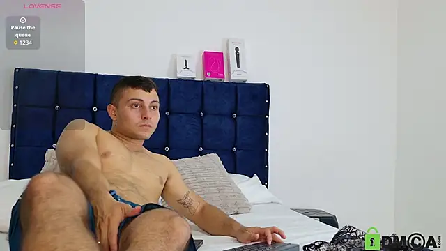 Snapshot of sweet_posionx chatting on 02/18/26, 08:38 sweet posionx online show from 02/18/26, 08:38