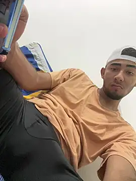 youngalexofficial online show from 01/13/26, 05:35