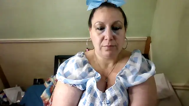 Snapshot of DallaStone chatting on 10/05/25, 02:15 DallaStone online show from 10/05/25, 02:15