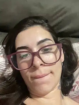 Snapshot of Madagascar03 chatting on 02/18/26, 02:29 Madagascar03 online show from 02/18/26, 02:29