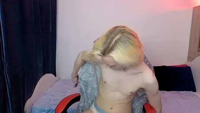 lucidangelok1 online show from 03/28/26, 07:08