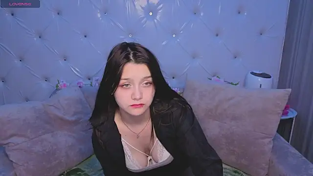 xxxnaughtyfoxyxxx online show from 06/22/26, 04:48