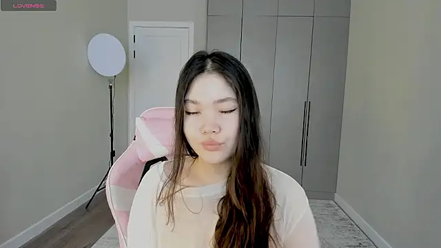 Aiko mainee online show from 02/22/26, 03:18