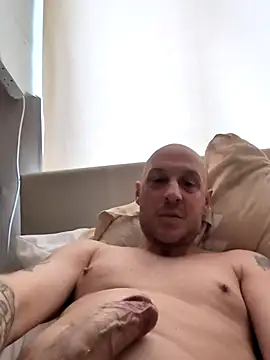 Snapshot of parish7196 chatting on 02/09/26, 10:19 parish7196 online show from 02/09/26, 10:19