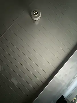 lriana miller online show from 04/16/26, 09:04