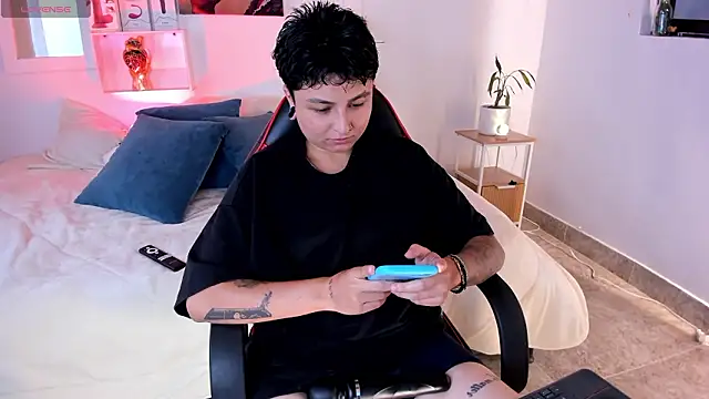 Zury Ramirez online show from 03/16/26, 07:51