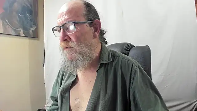 Uncle Hottie online show from 01/14/26, 03:39