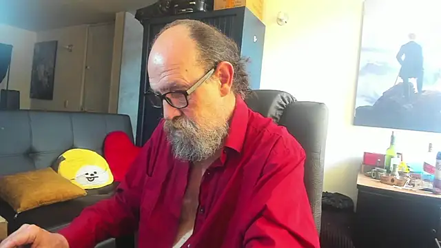 Uncle Hottie online show from 05/31/26, 06:09