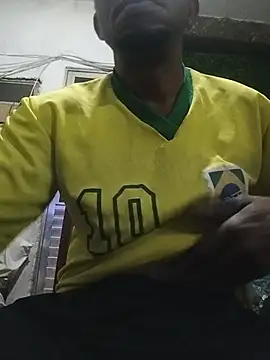 Snapshot of Negaomalinha1 chatting on 06/17/26, 02:36 Negaomalinha1 online show from 06/17/26, 02:36