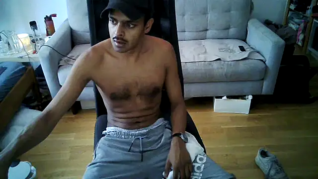 teamrocket1433 online show from 02/08/26, 09:34