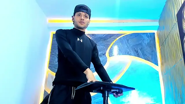 Lucas hot 20 online show from 02/12/26, 01:28