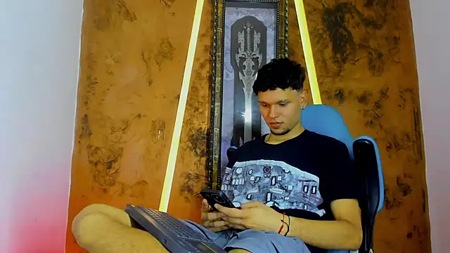 Lucas hot 20 online show from 02/22/26, 07:34