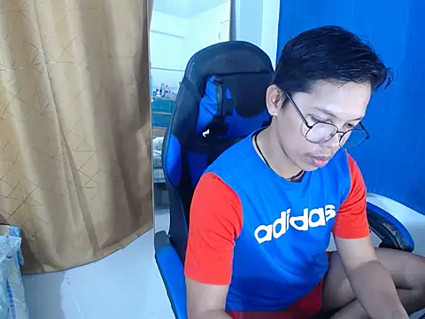 holly oreo online show from 06/27/26, 08:25