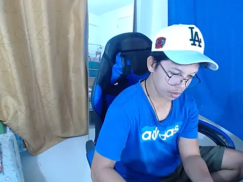 holly oreo online show from 07/10/26, 03:14