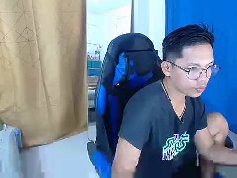 holly oreo online show from 07/13/26, 11:46