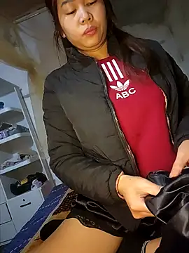 Snapshot of Comebaby-077 chatting on 01/08/26, 01:30 Comebaby-077 online show from 01/08/26, 01:30