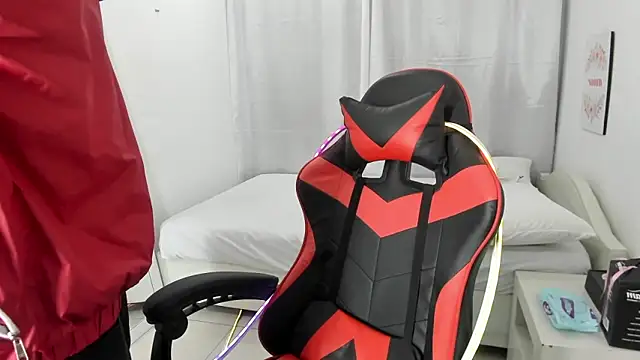 julian xx online show from 03/13/26, 07:20