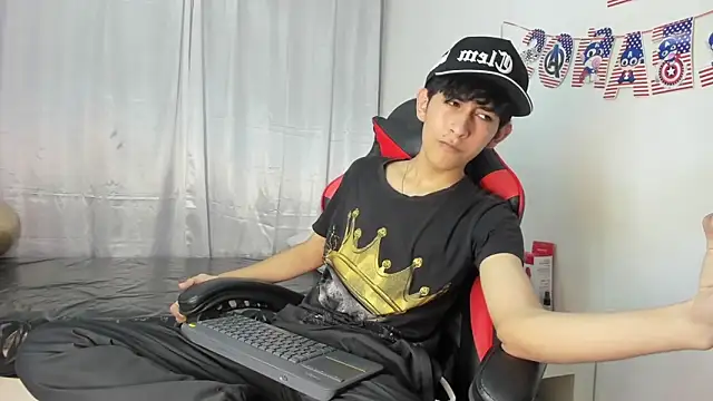 julian xx online show from 05/15/26, 08:05