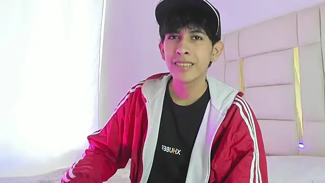 julian xx online show from 06/01/26, 08:32