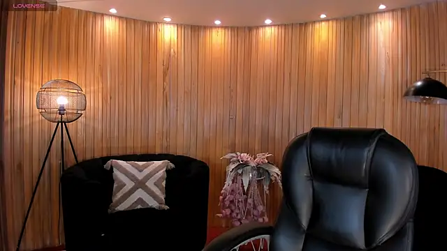 KayraLanne online show from 07/16/26, 04:07