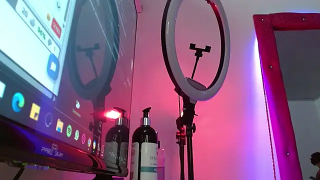 Nico  fox123 online show from 01/11/26, 08:14